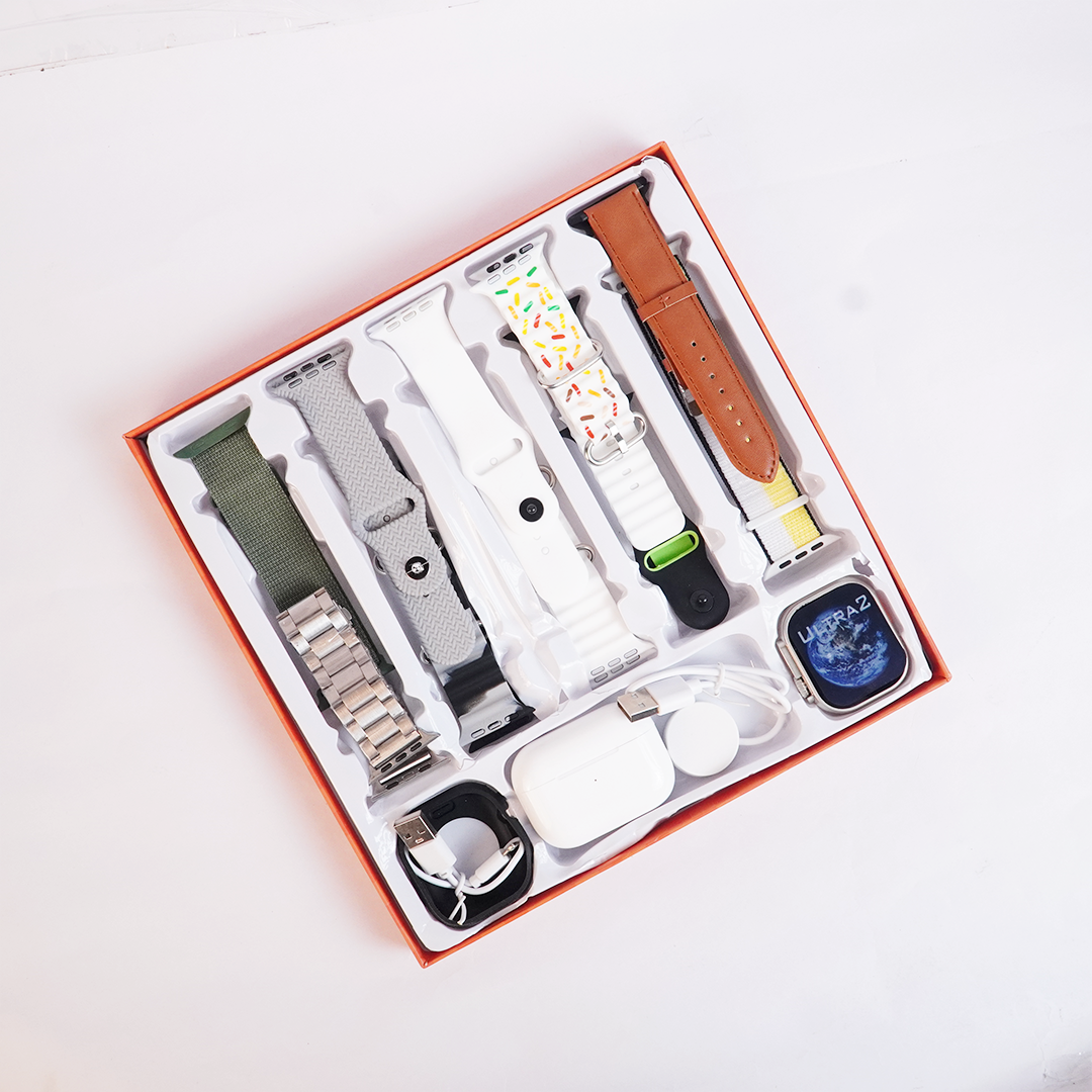 Smart Watch Ultra 12+1 Combo Set: Feature-Packed Smartwatch with Wireless Earbuds & Interchangeable Straps