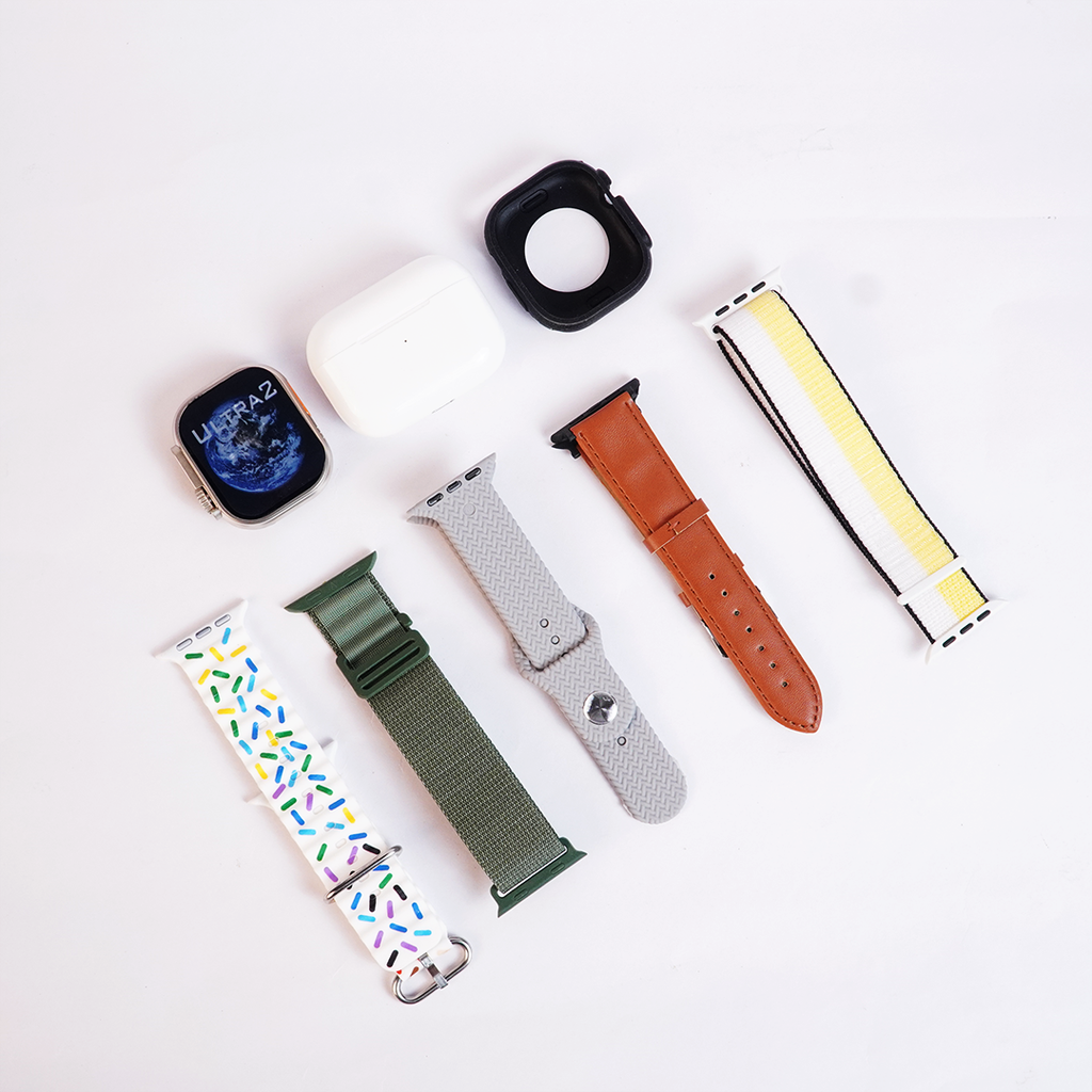 Smart Watch Ultra 12+1 Combo Set: Feature-Packed Smartwatch with Wireless Earbuds & Interchangeable Straps