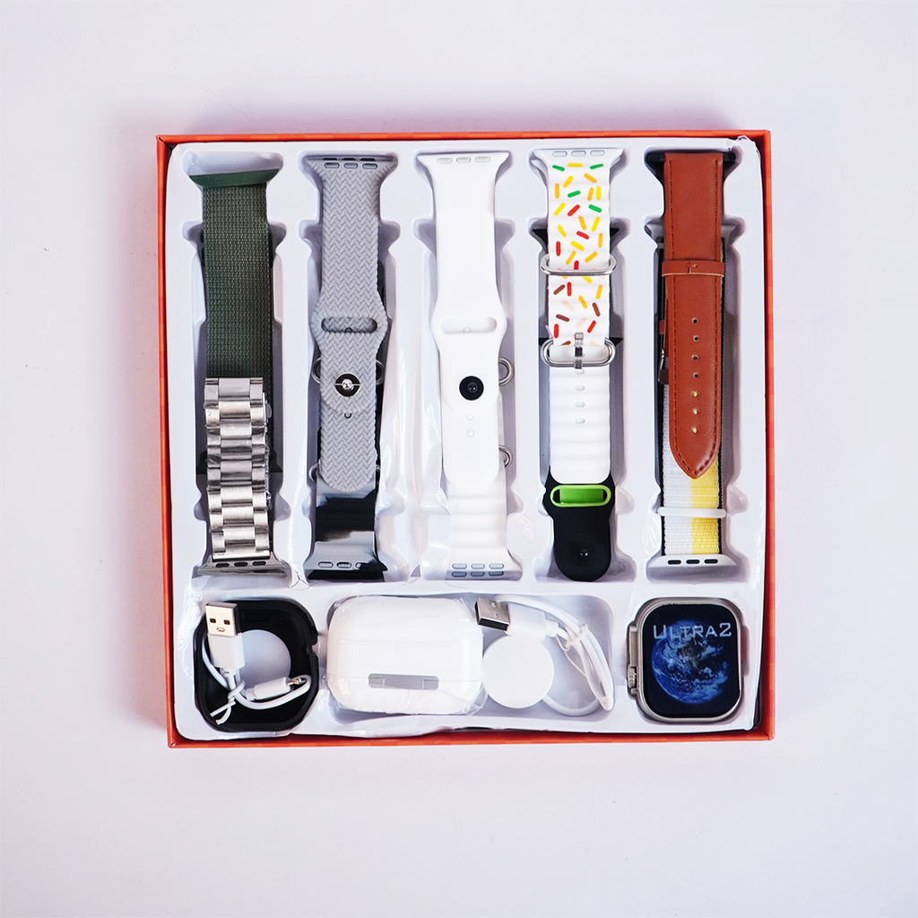 Smart Watch Ultra 12+1 Combo Set: Feature-Packed Smartwatch with Wireless Earbuds & Interchangeable Straps