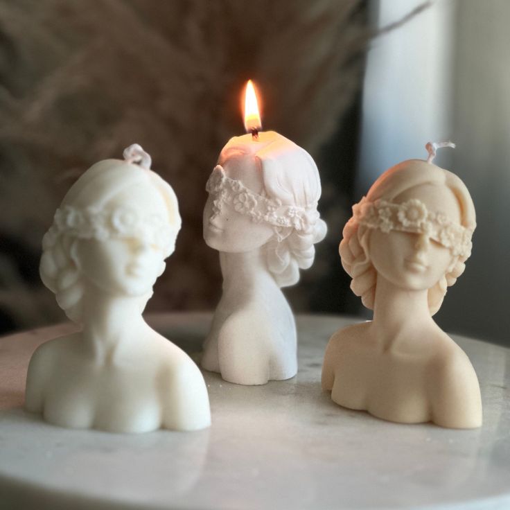 GIRL HUMAN FACE CANDLE 9 PACK OF 3 )
